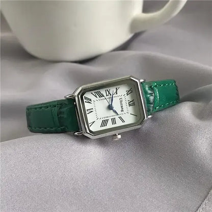 Retro Women's Classic Quartz Leather Watches