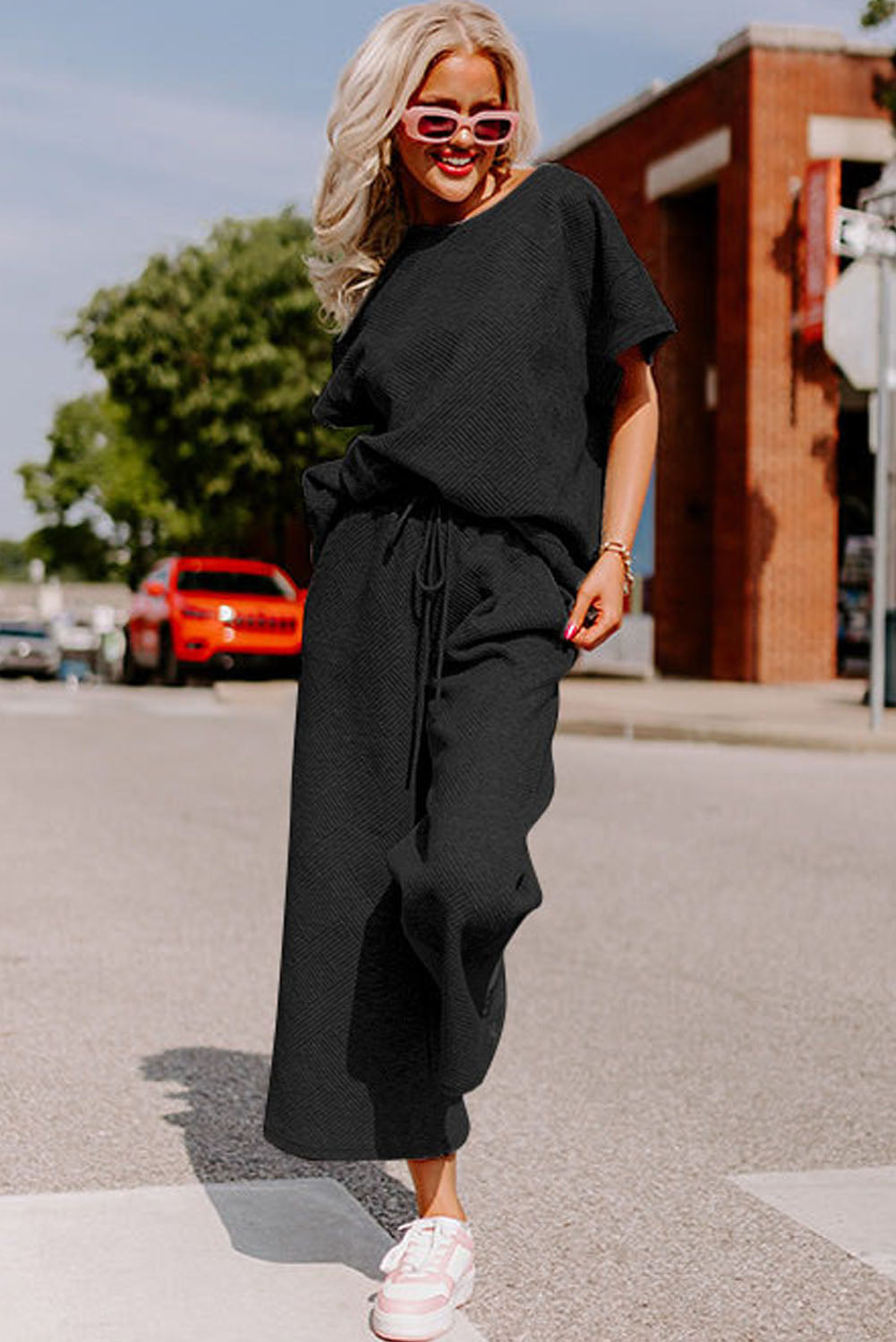 Black Textured Loose Fit T-Shirt and Drawstring Pants Set