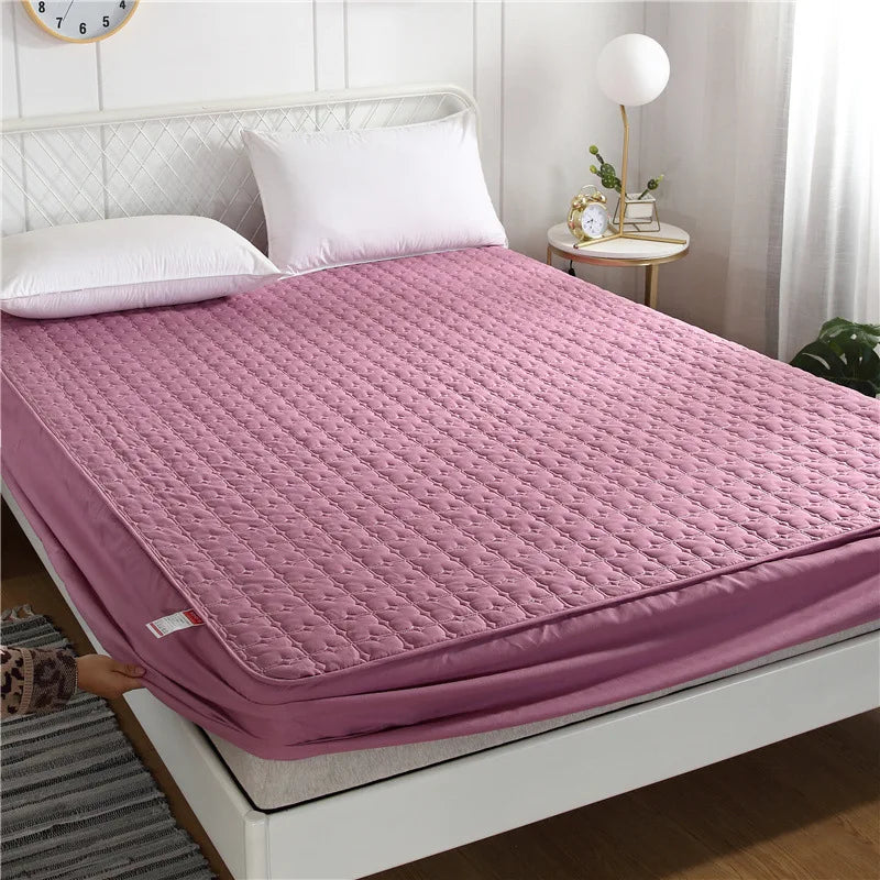 Thicken Quilted Mattress Cover King Queen Quilted Bed Fitted Bed Sheet Anti-Bacteria Mattress Topper Air-Permeable Bed Cover