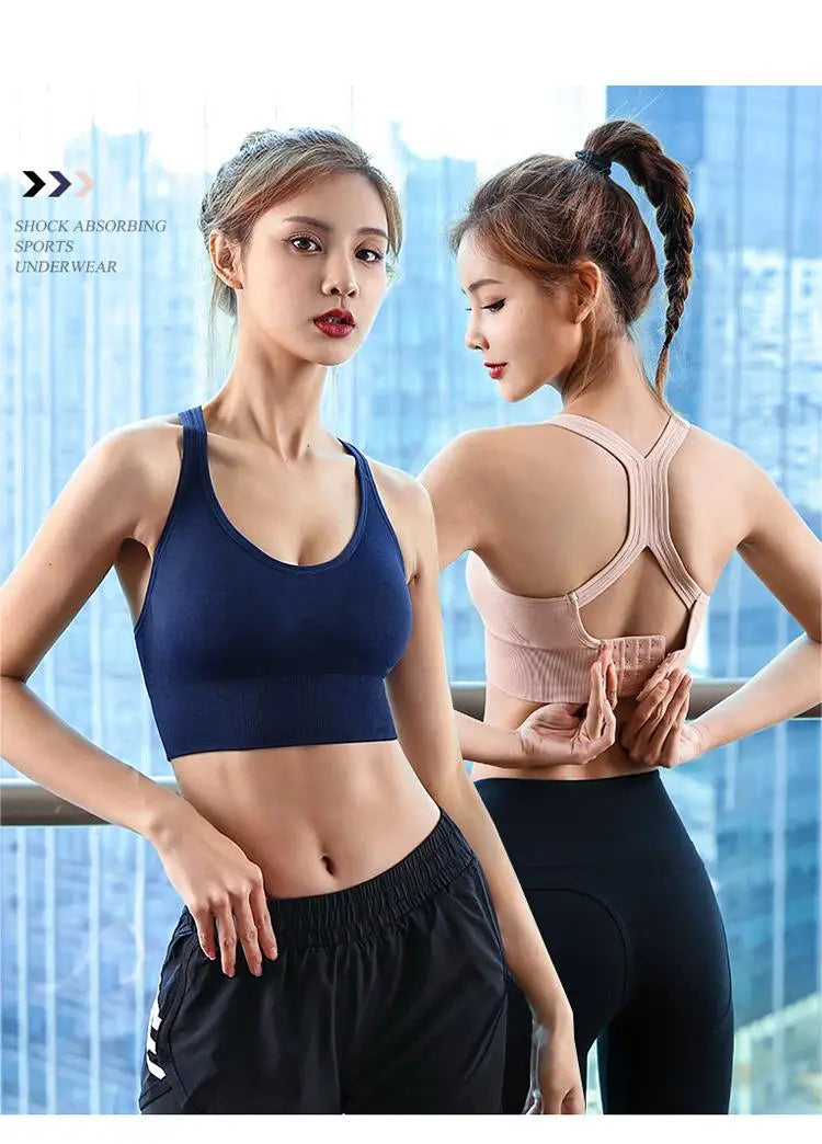 Adjustable Sweat-Wicking Sports Bra - Stay Dry and Comfortable During Any Workout