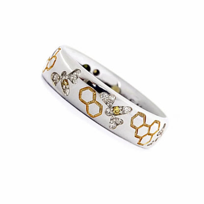 Cool Design Bee Themed Ring