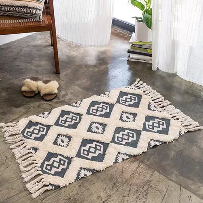 Bohemian Hand-Woven Tassel Carpet